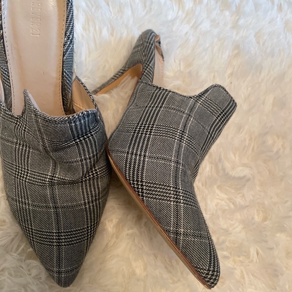 Forever 21 heels size 7 - Picture 2 of 3